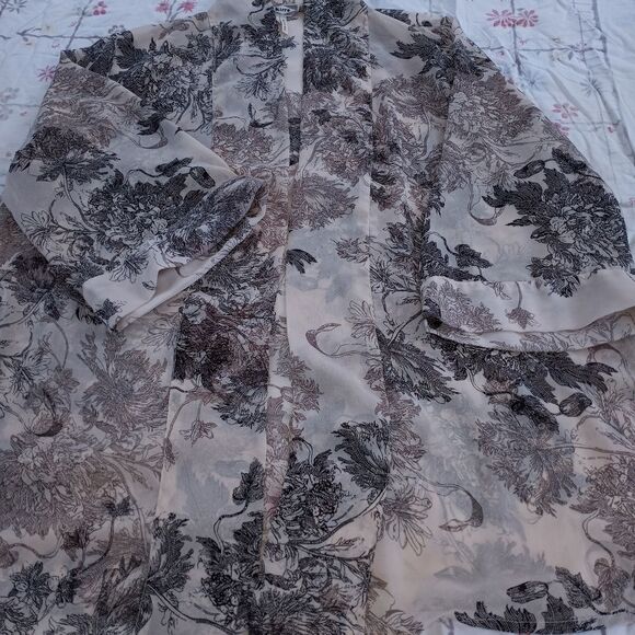 Kirra Multicolored Floral Polyester Longsleeves Op - Picture 1 of 11